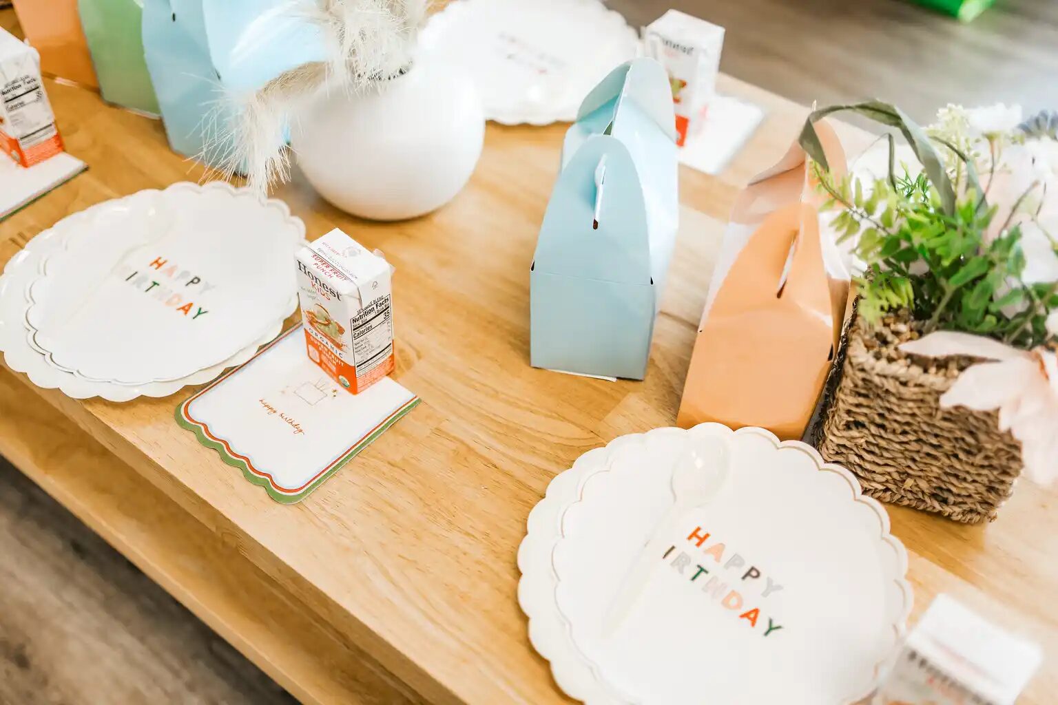 Happy Birthday place settings for a children's celebration